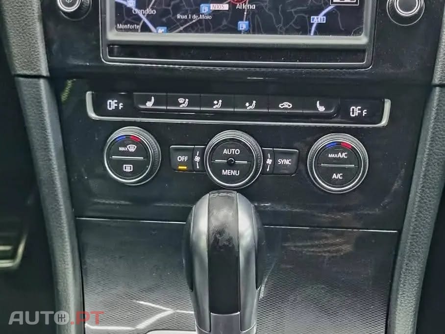 Volkswagen Golf VII GTI PERFORMANCE