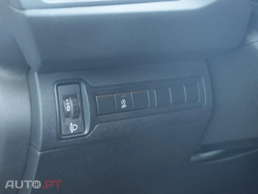 Peugeot 308 1.5 BlueHDi Business Line