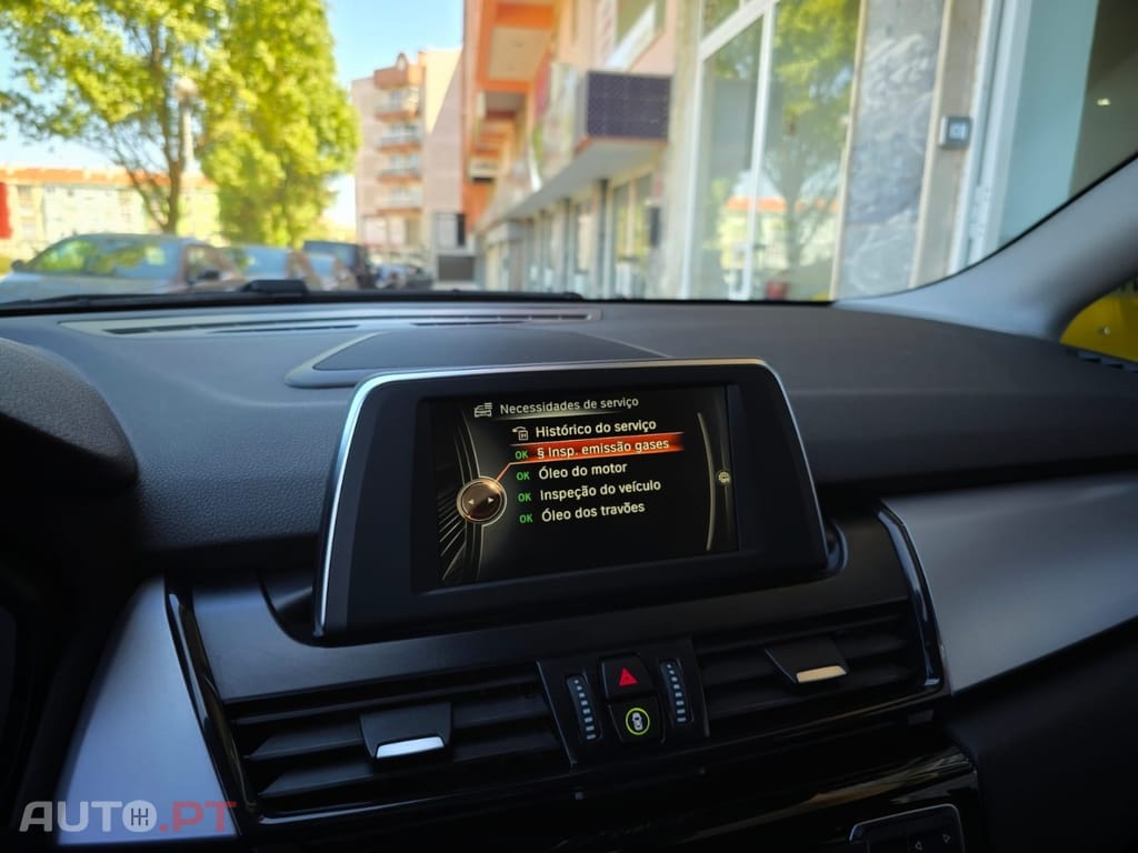 BMW 216 d