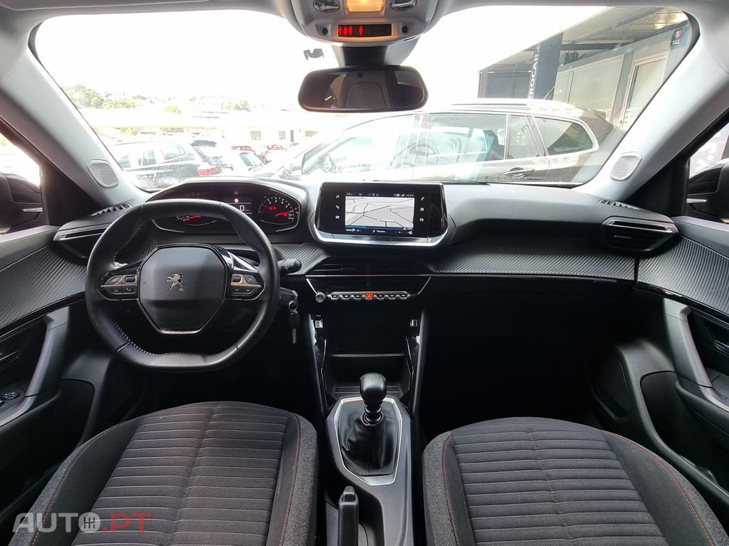 Peugeot 2008 1.2 PureTech Active Pack