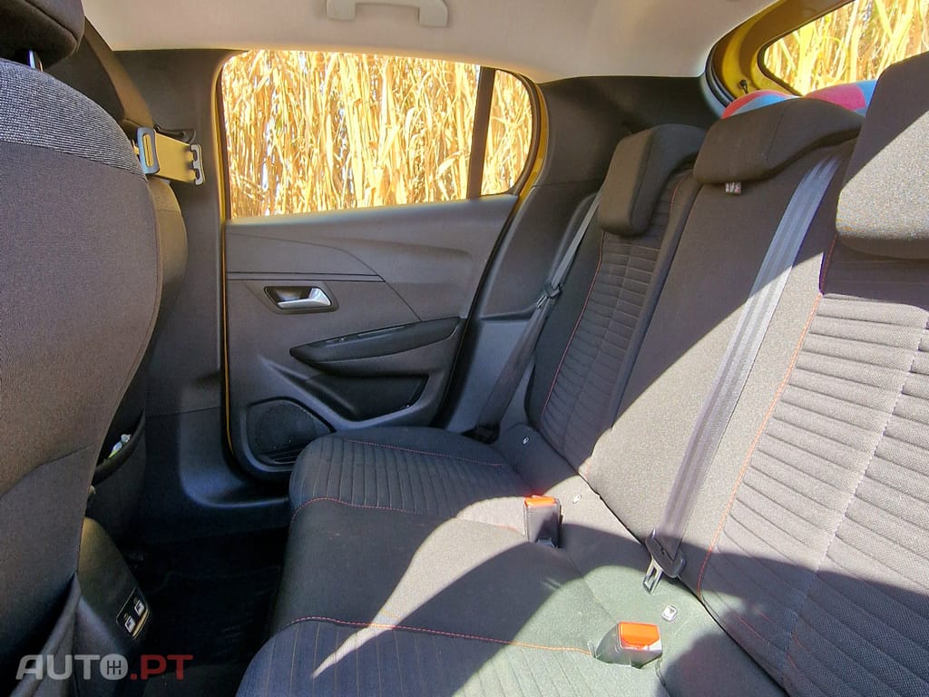 Peugeot E-208 Active Pack