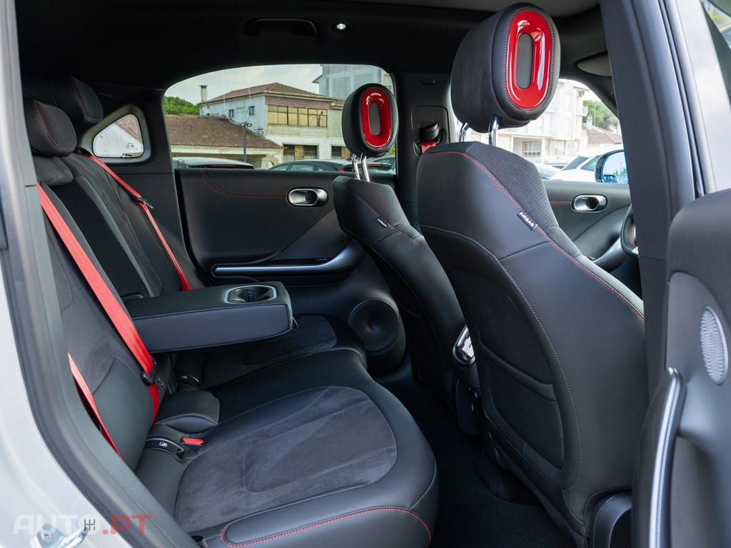 Smart #1 66 kWh Brabus AWD — fotografia 18
