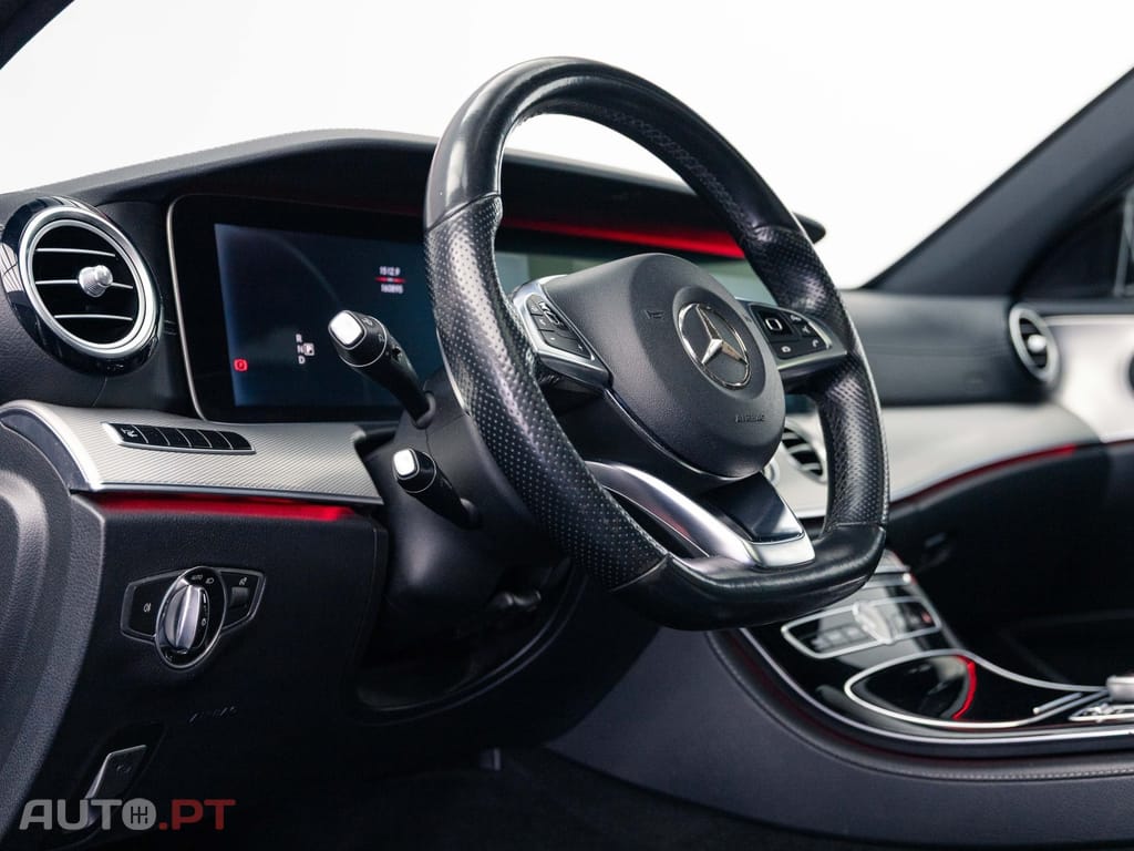 Mercedes-Benz E 220 d AMG Line
