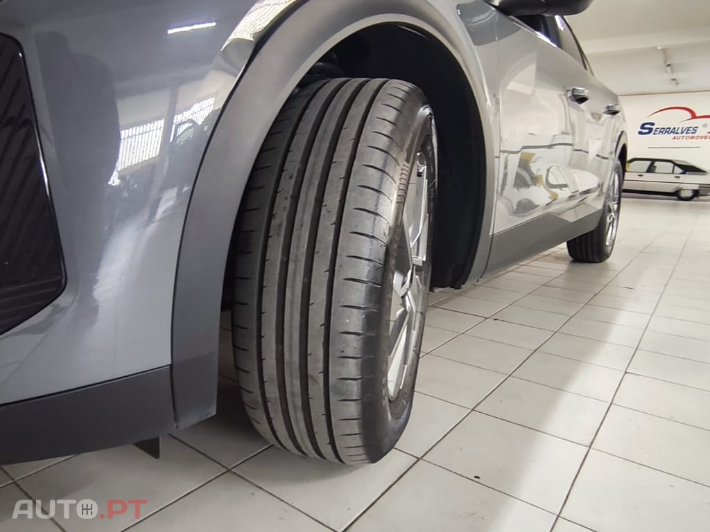 Peugeot 408 1.6 Hybrid Allure e-EAT8