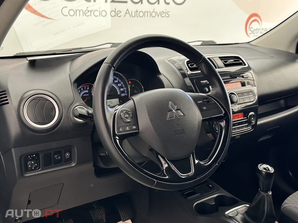 Mitsubishi Space Star 1.2 Intense Connect Edition