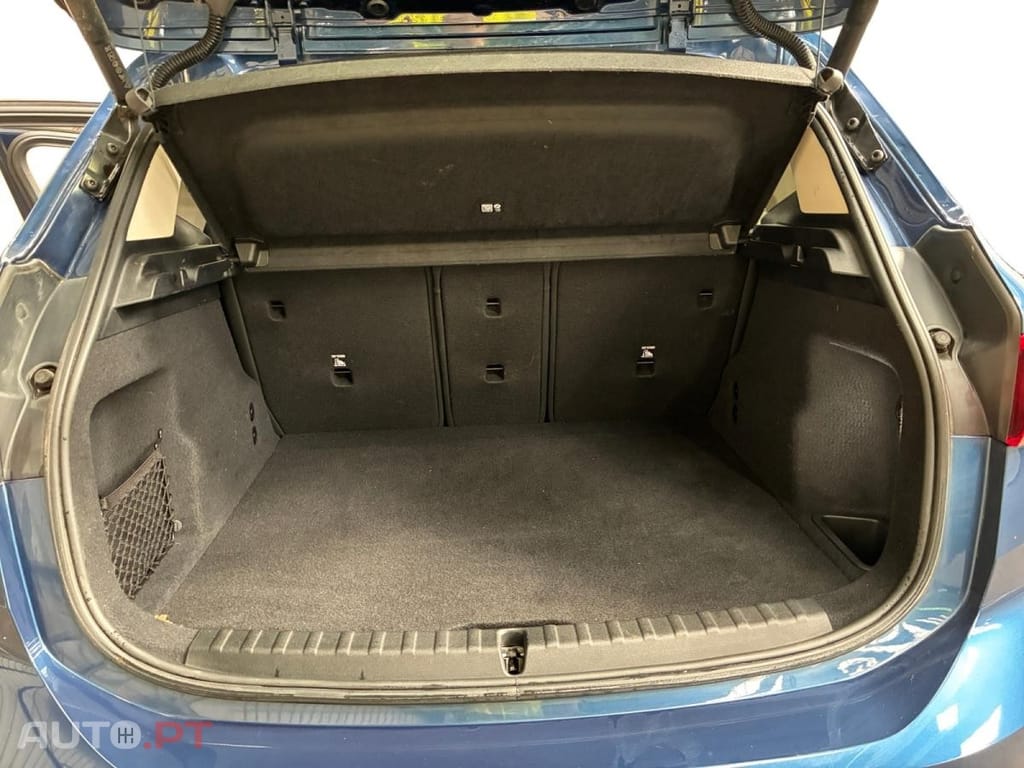 BMW 218 d Line Luxury Auto