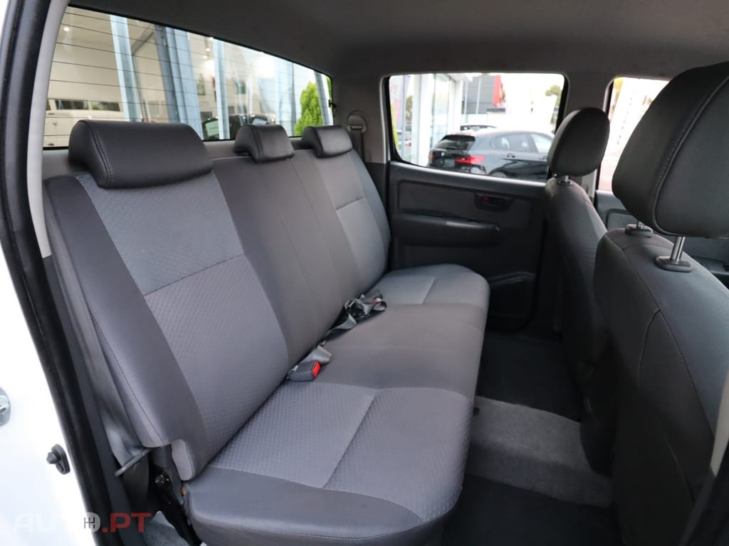 Toyota Hilux 2.5 D-4D 4WD CD PM