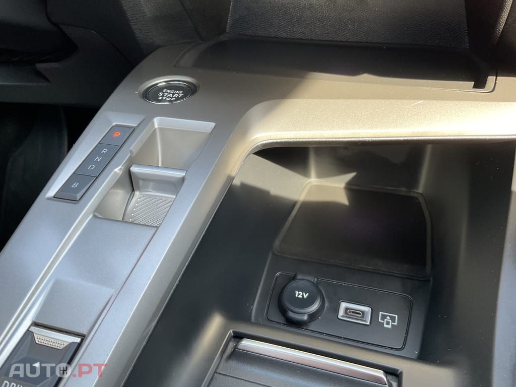 Peugeot 308 1.6 Hybrid Allure Pack e-EAT8
