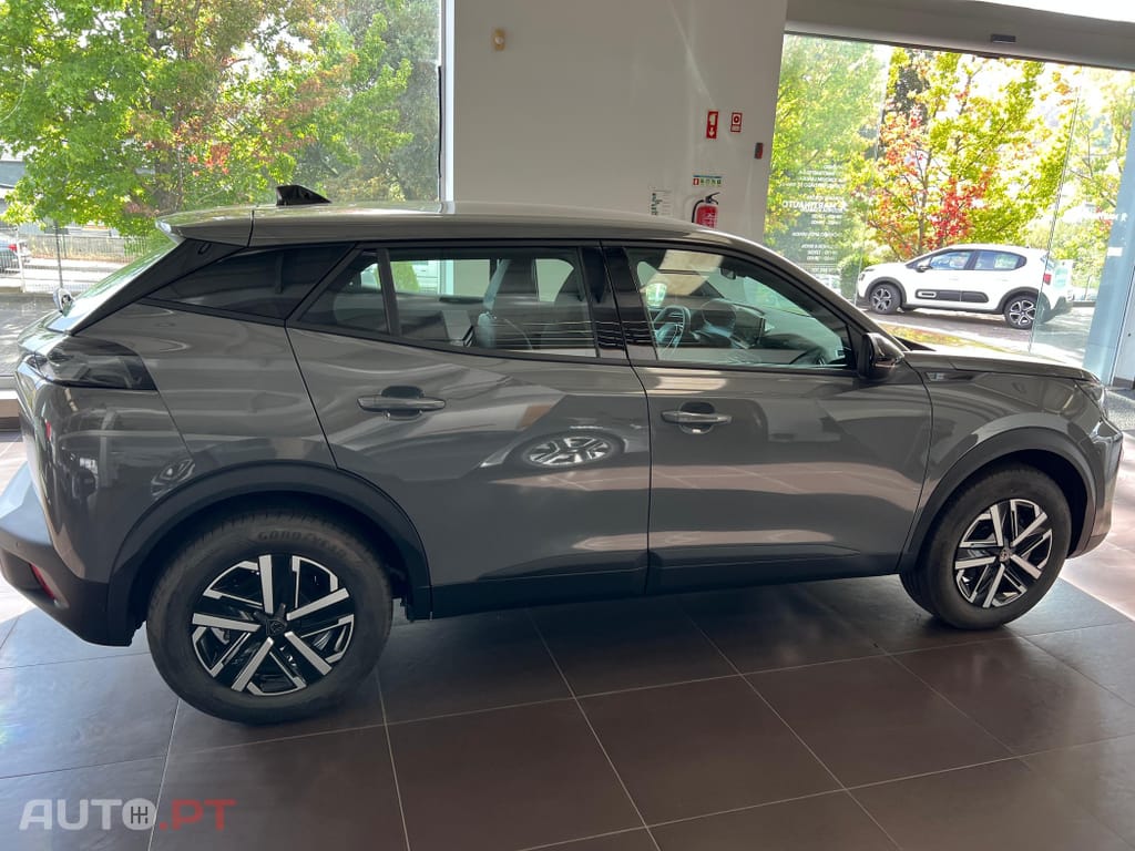 Peugeot E-2008 54 kWh Active