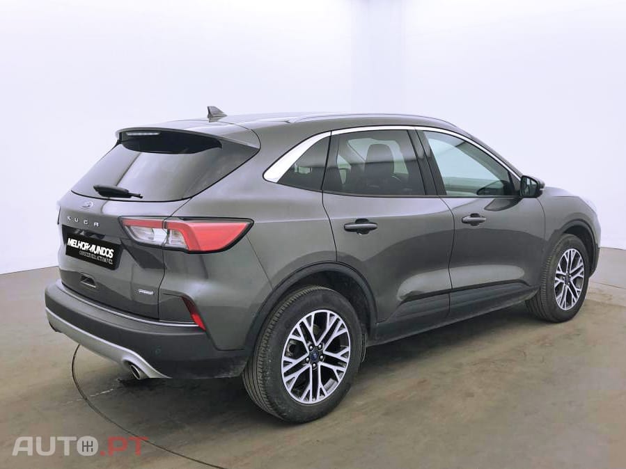 Ford Kuga 2.5 FHEV Powershift Titanium