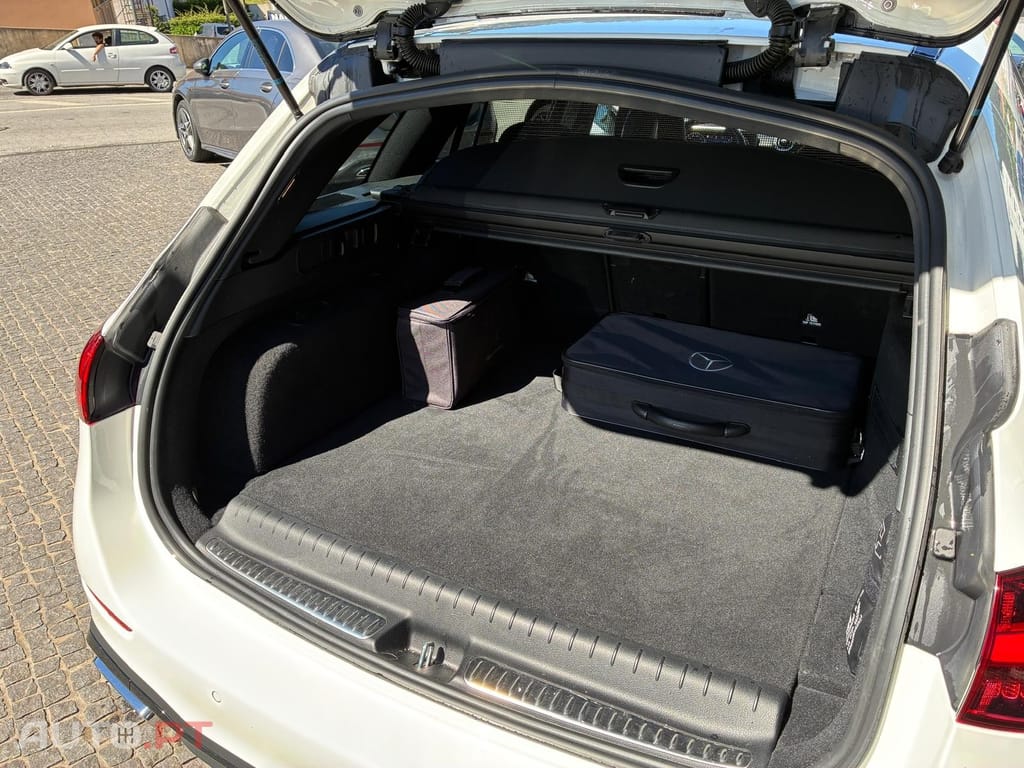 Mercedes-Benz C 300 e AMG Line