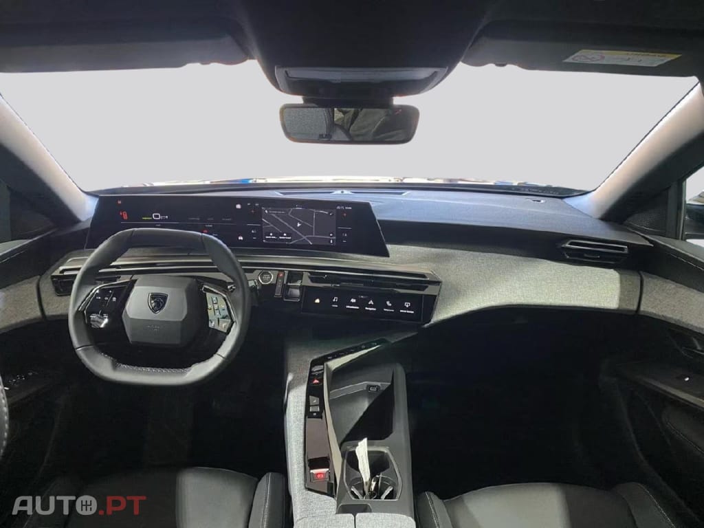 Peugeot E-5008 Allure I.V.A DEDUTIVEL 