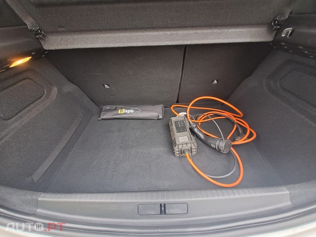 Peugeot E-208 50 kWh Allure