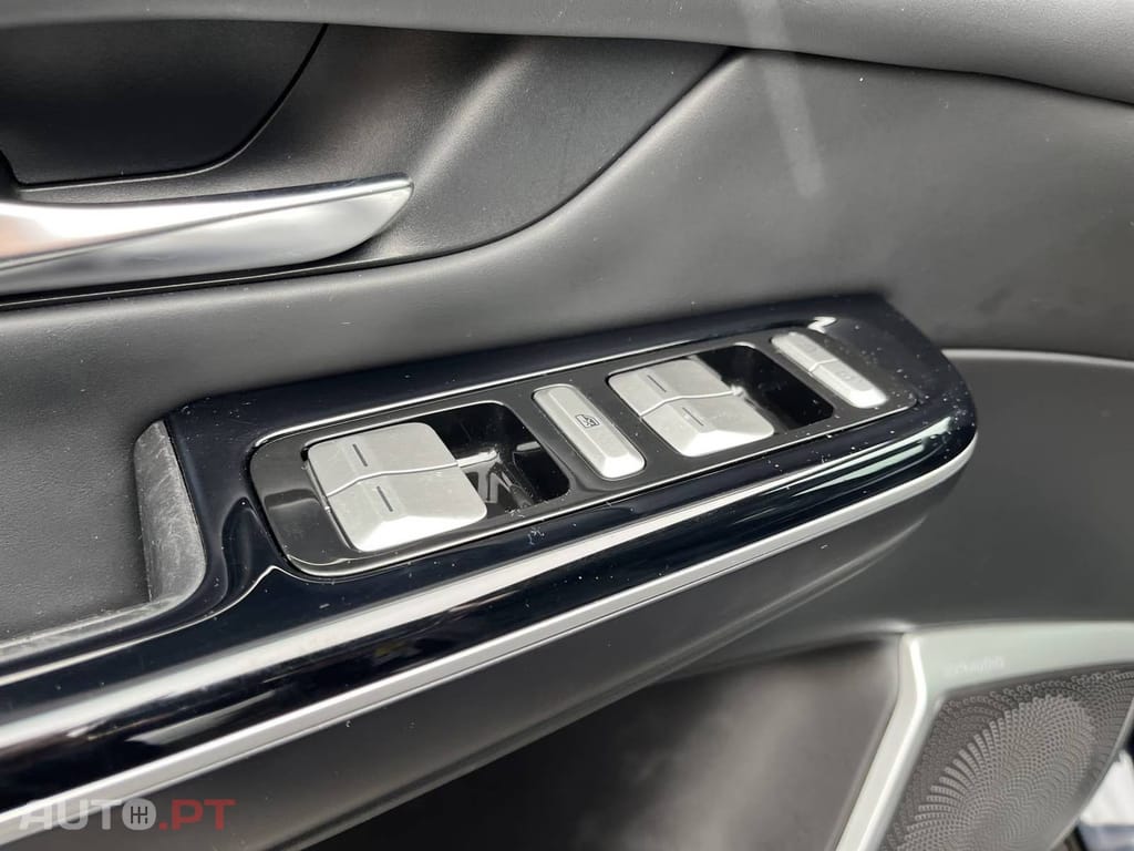 XPeng G9 98 kWh AWD Performance