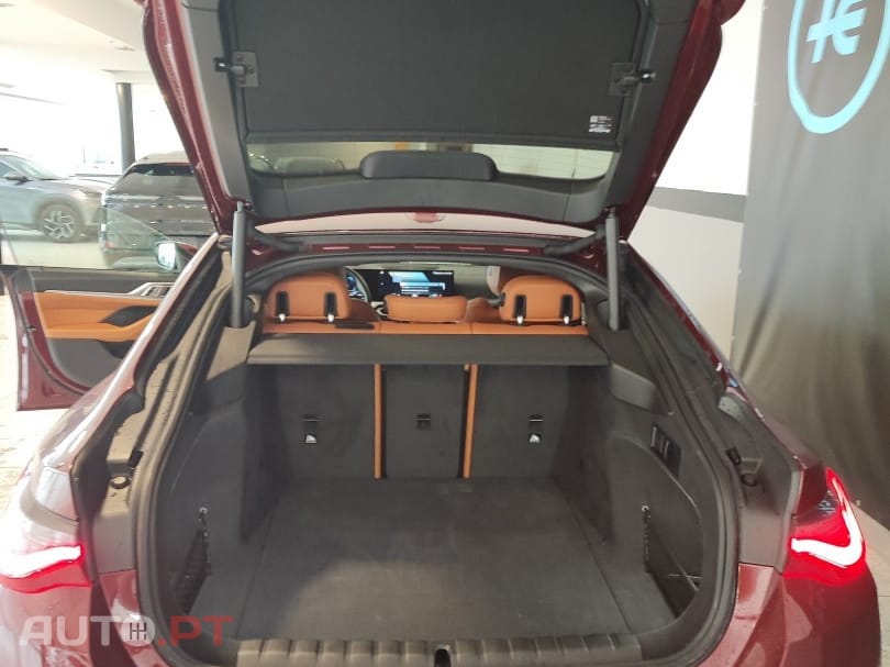 BMW i4 eDrive40 Pack Desportivo M