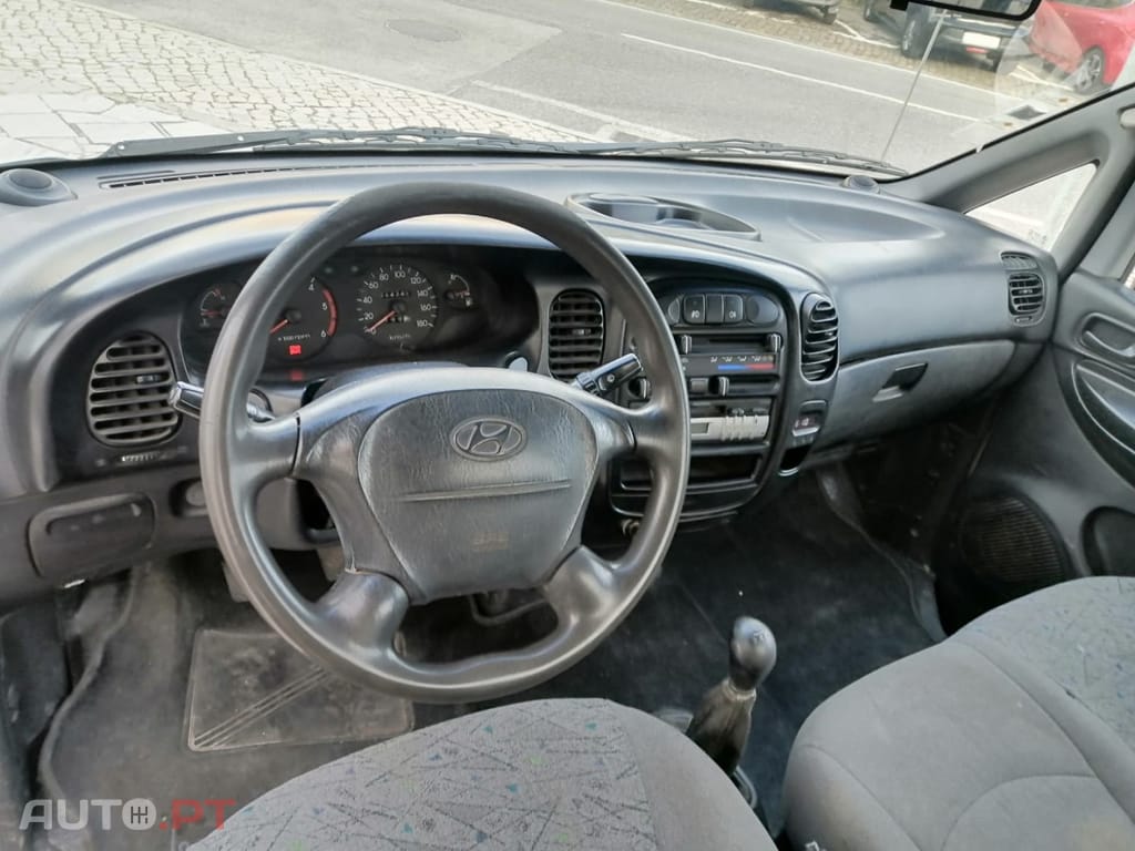 Hyundai H-1 2.5 CRDi