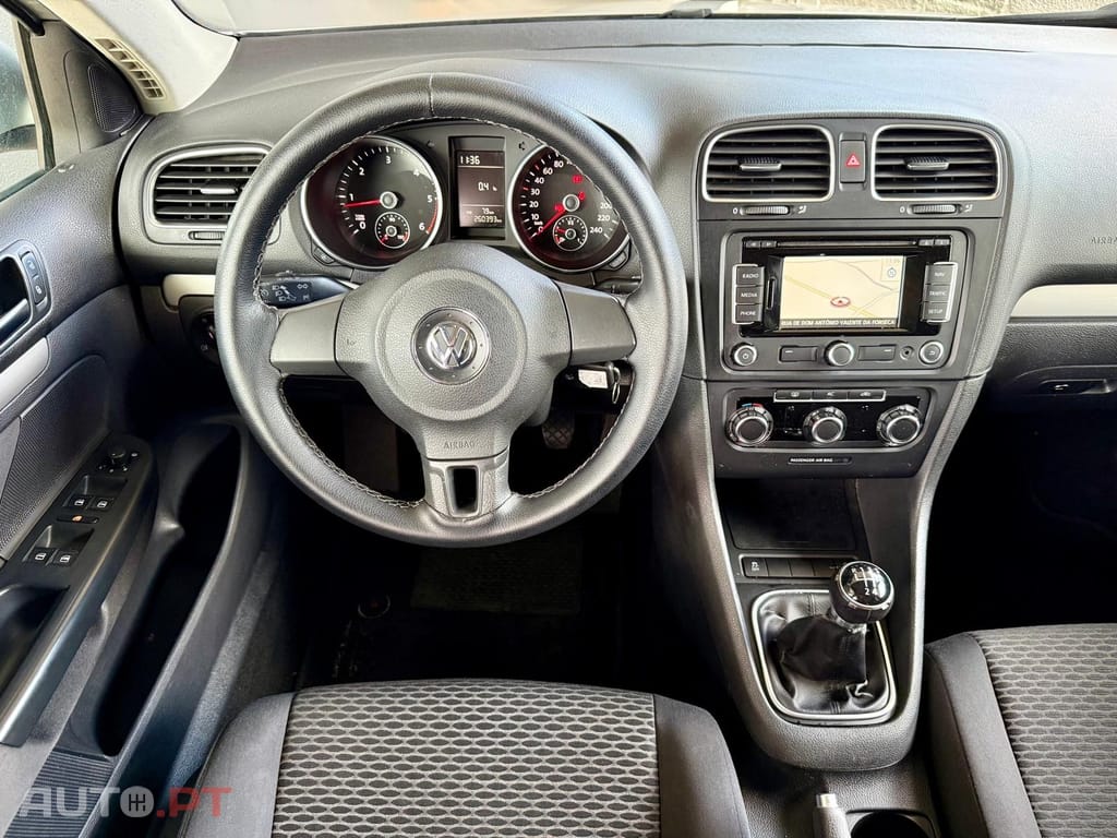 Volkswagen Golf 1.6 TDi Confortline