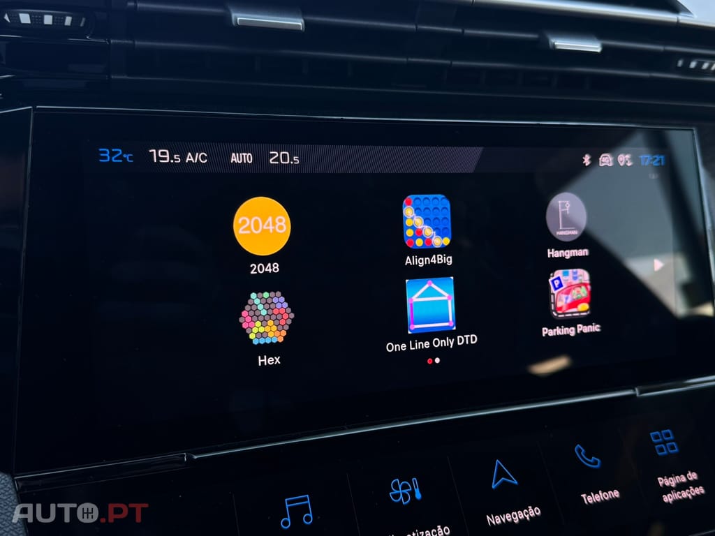 Peugeot 408 1.6 Hybrid Allure e-EAT8