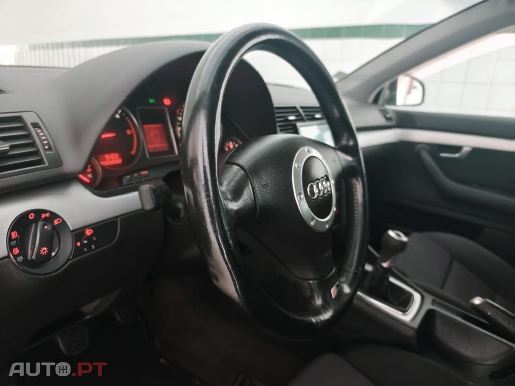 Audi A4 Avant 1.9 TDI M6 S-Line