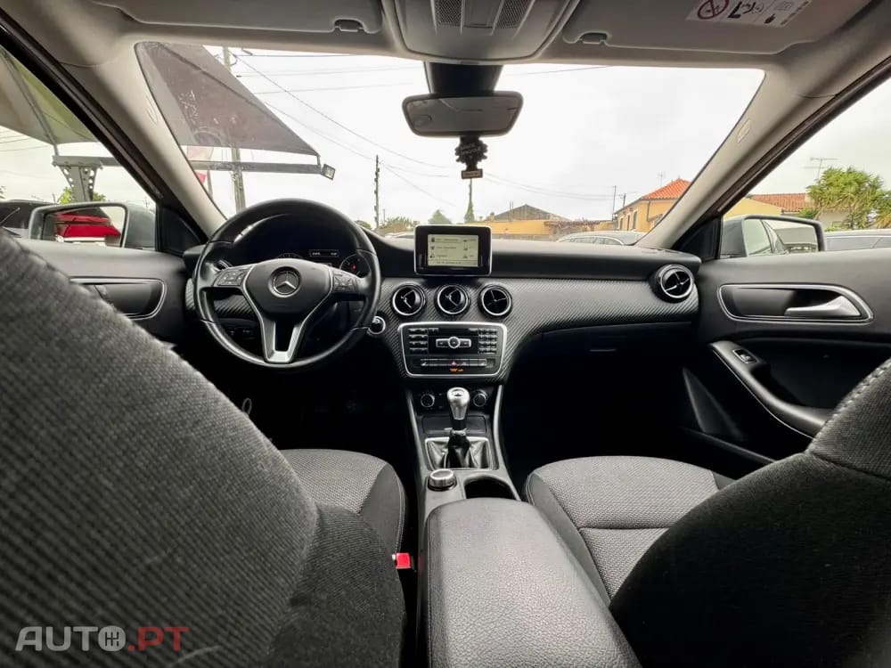 Mercedes-Benz GLA 180 d Style