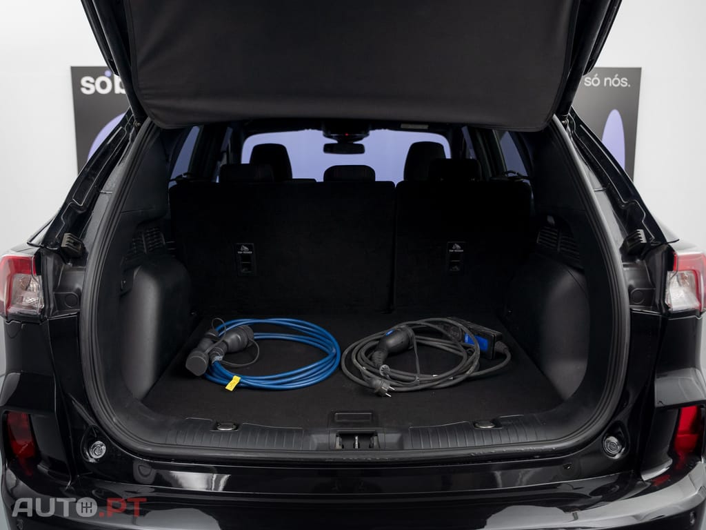 Ford Kuga 2.5 PHEV ST-Line X