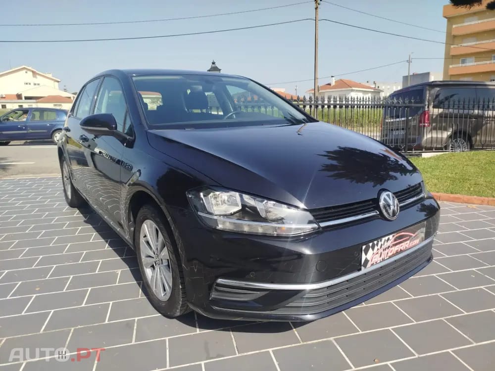 Volkswagen Golf 1.6 TDI Confortline