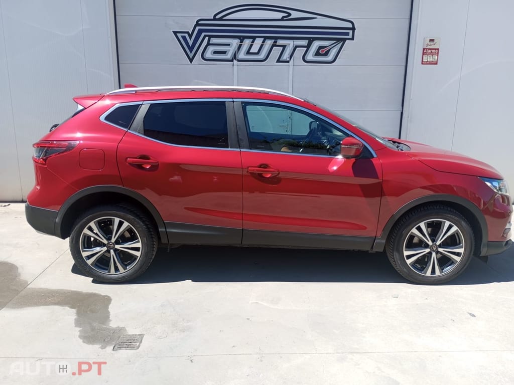 Nissan Qashqai 1.2 DIG-T N-Connecta 18 Xtronic