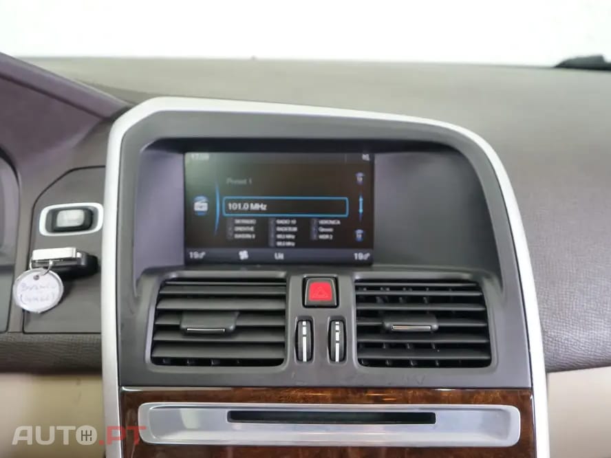 Volvo XC60 2.0 D3 Summum Geartronic