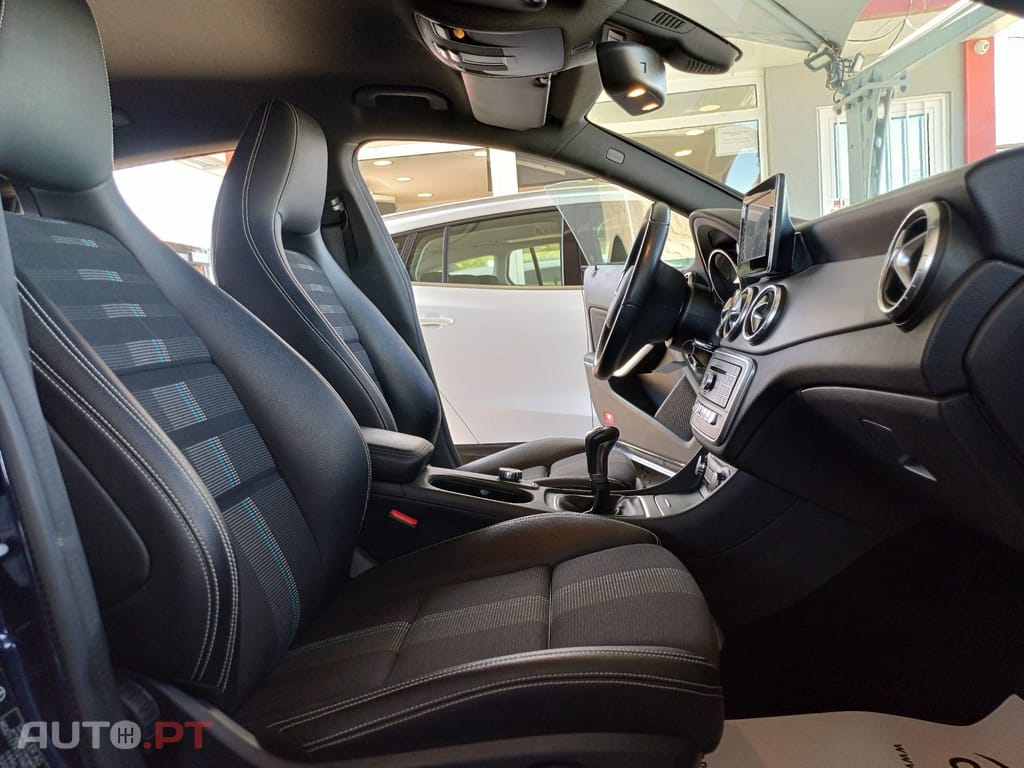 Mercedes-Benz CLA 180 d Urban