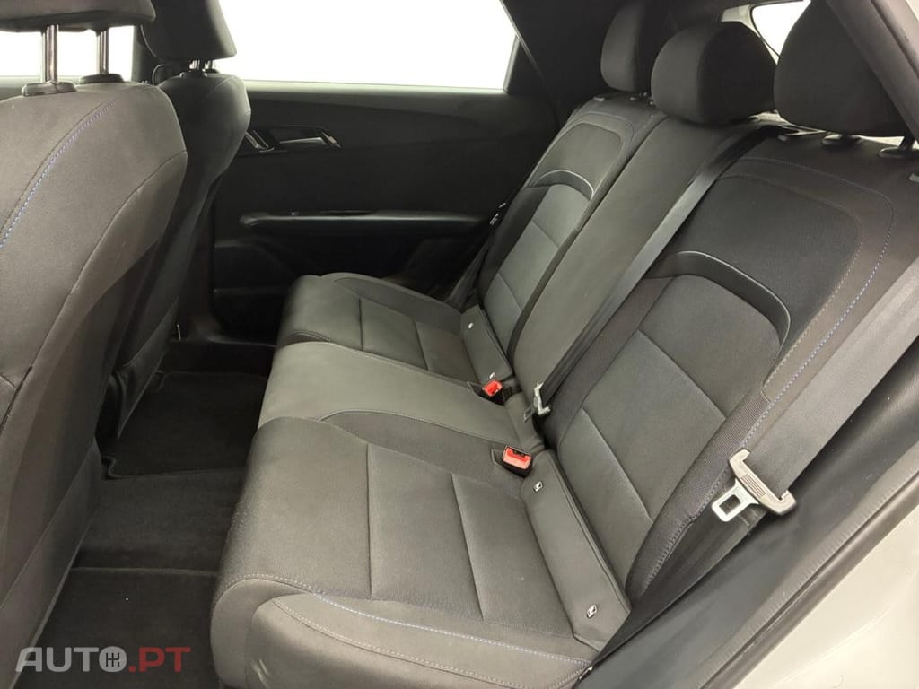 MG MG4 EV Standard 2WD