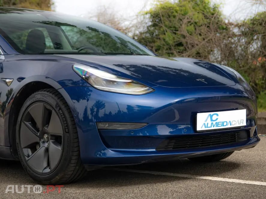 Tesla Model 3 Long-Range Dual Motor AWD