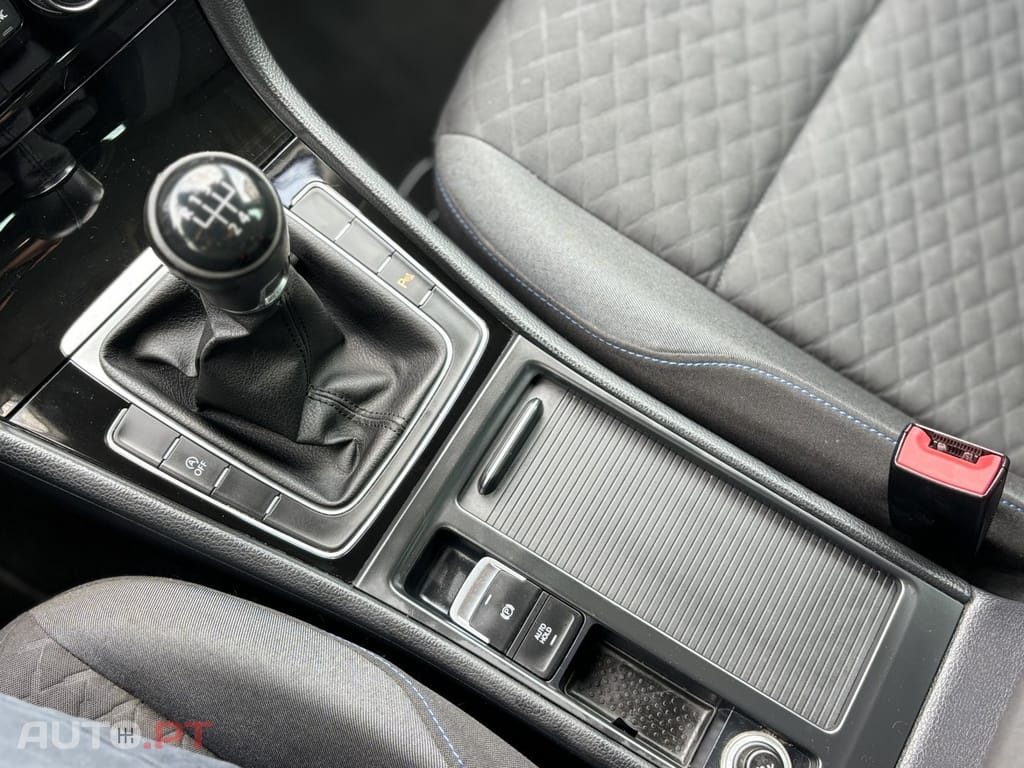 Volkswagen Golf 1.6 TDI Join