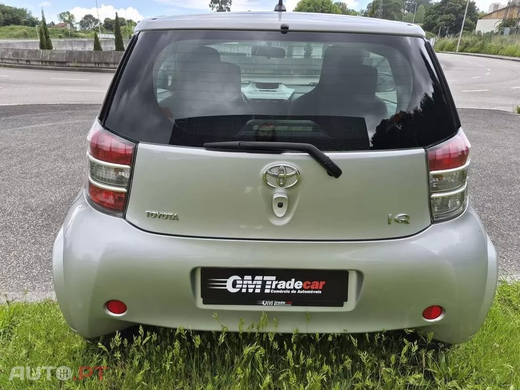 Toyota iQ 1.0 VVT-i Essential+AC