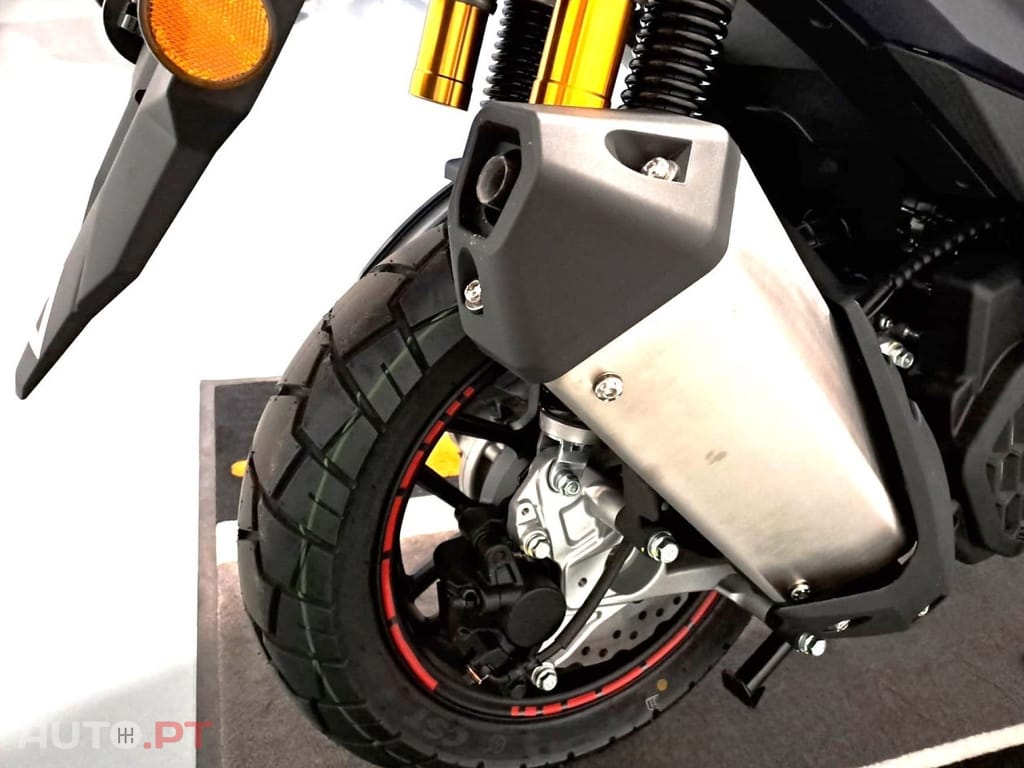 Mitt 125 ADV