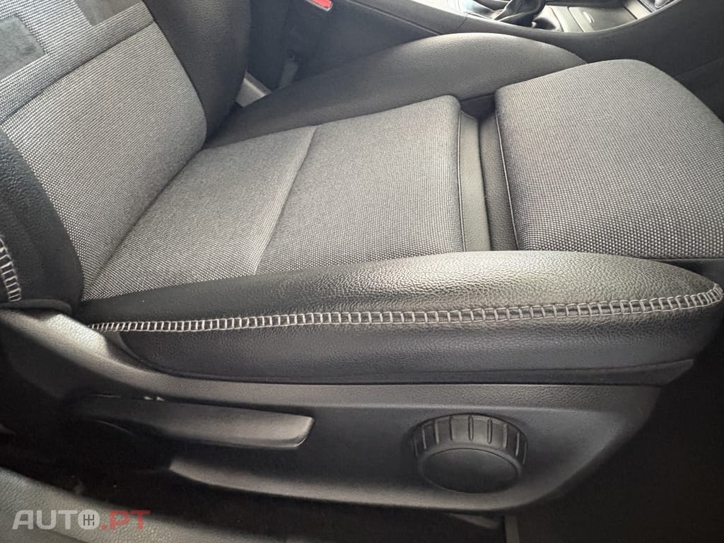 Mercedes-Benz GLA 180 (CDI) d Urban