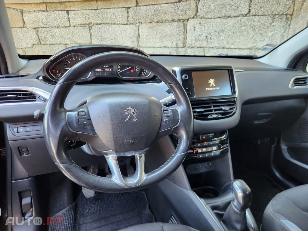 Peugeot 208 1.2 VTi Allure