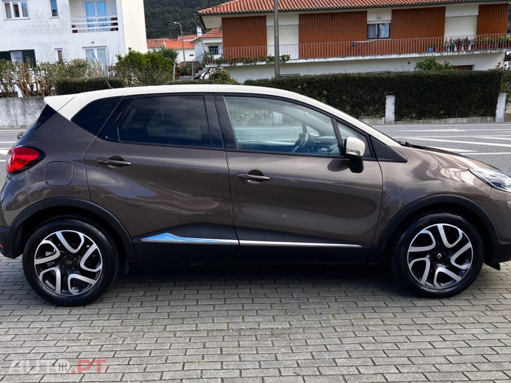 Renault Captur 1.2 TCe Exclusive EDC