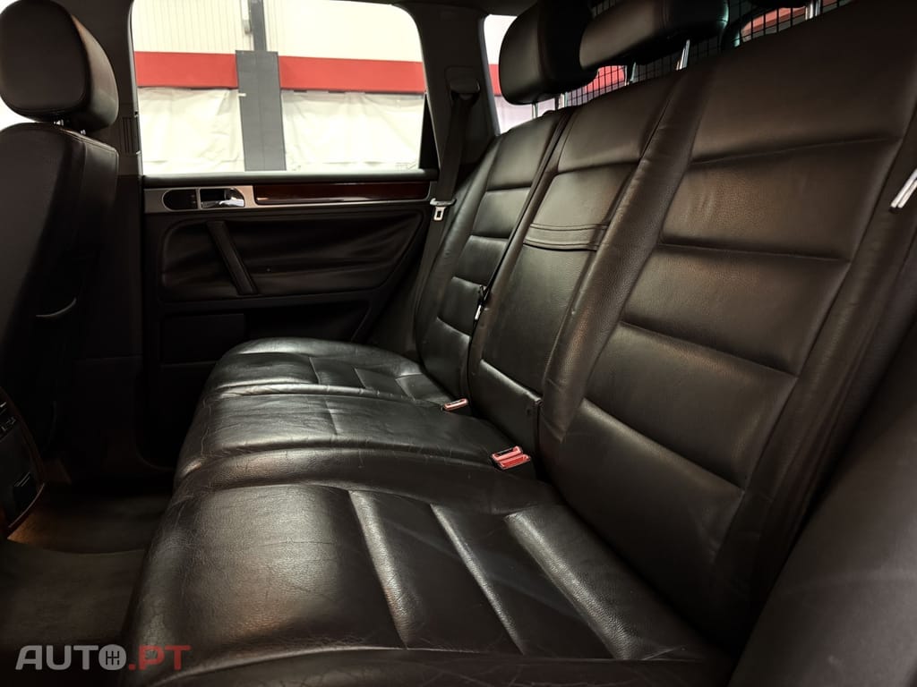 Volkswagen Touareg 2.5 TDi