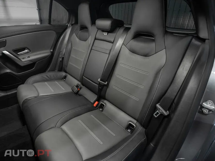 Mercedes-Benz A 180 d 7G-DCT AMG Line
