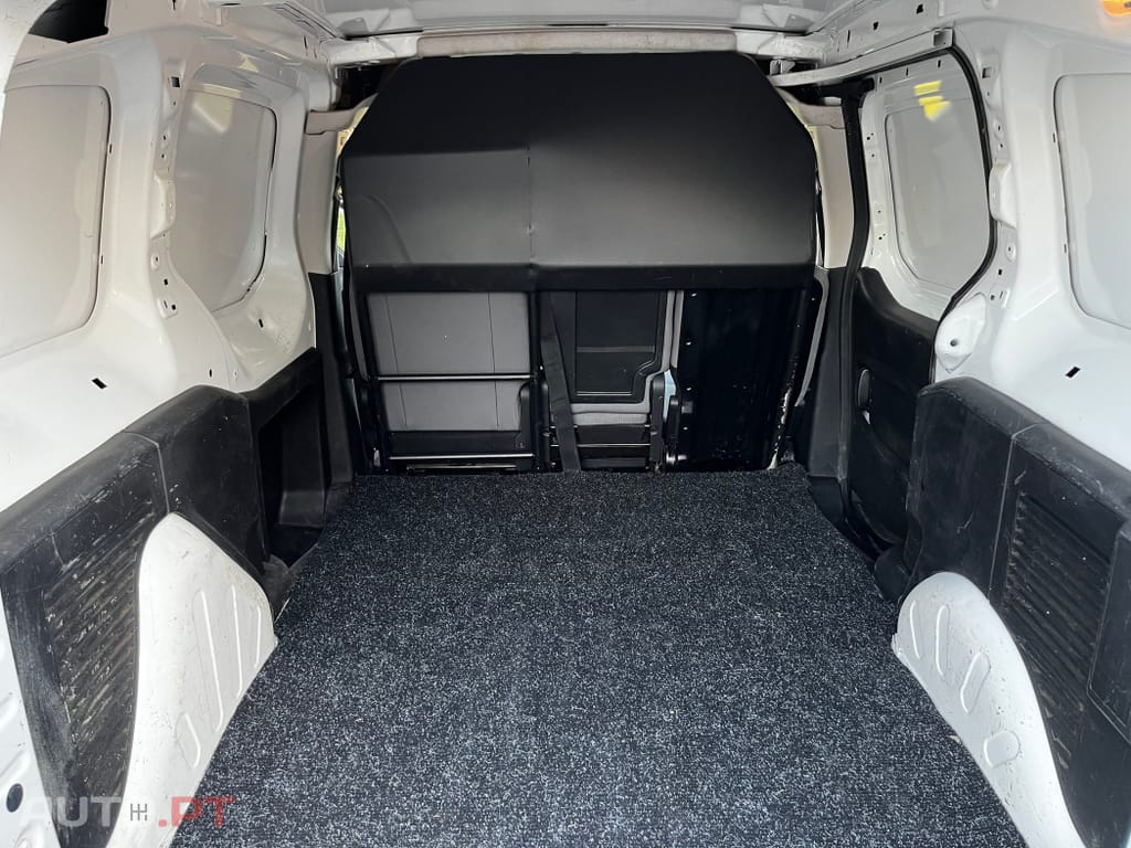 Peugeot E-Partner Elétrica