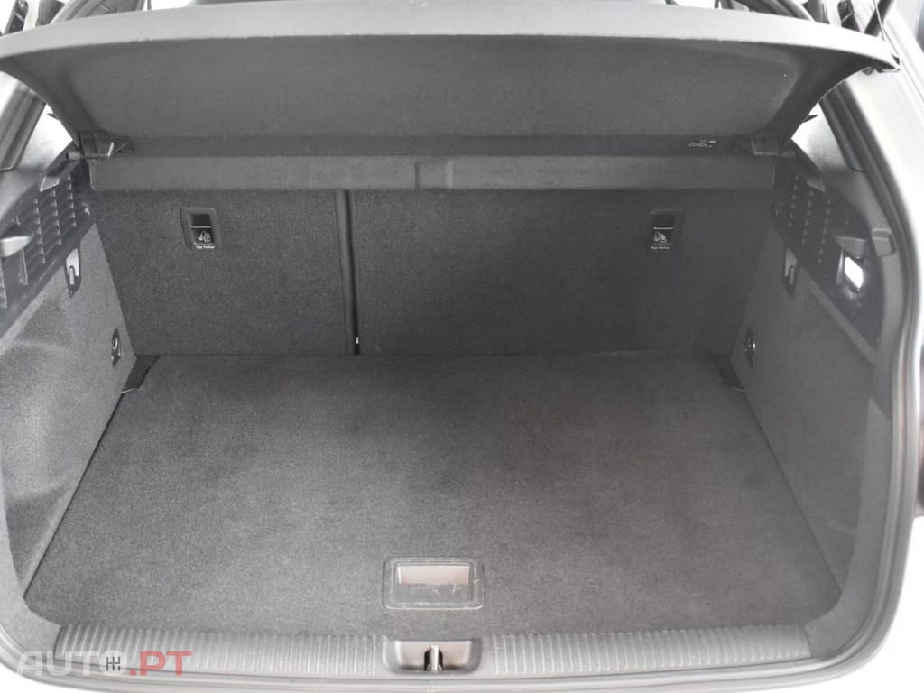 Audi Q2 I.V.A DEDUTÍVEL 30TDI S-tronic SLine