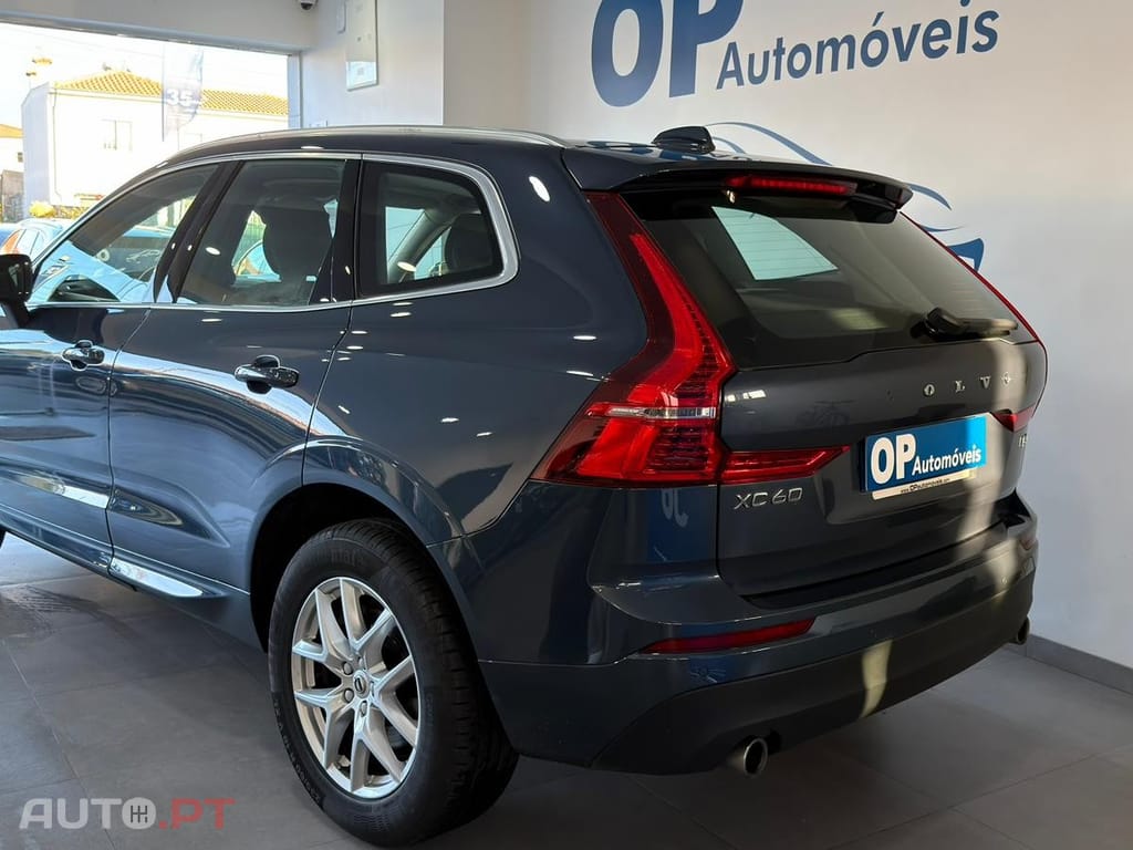 Volvo XC60 2.0 B4 Momentum Plus Geartronic