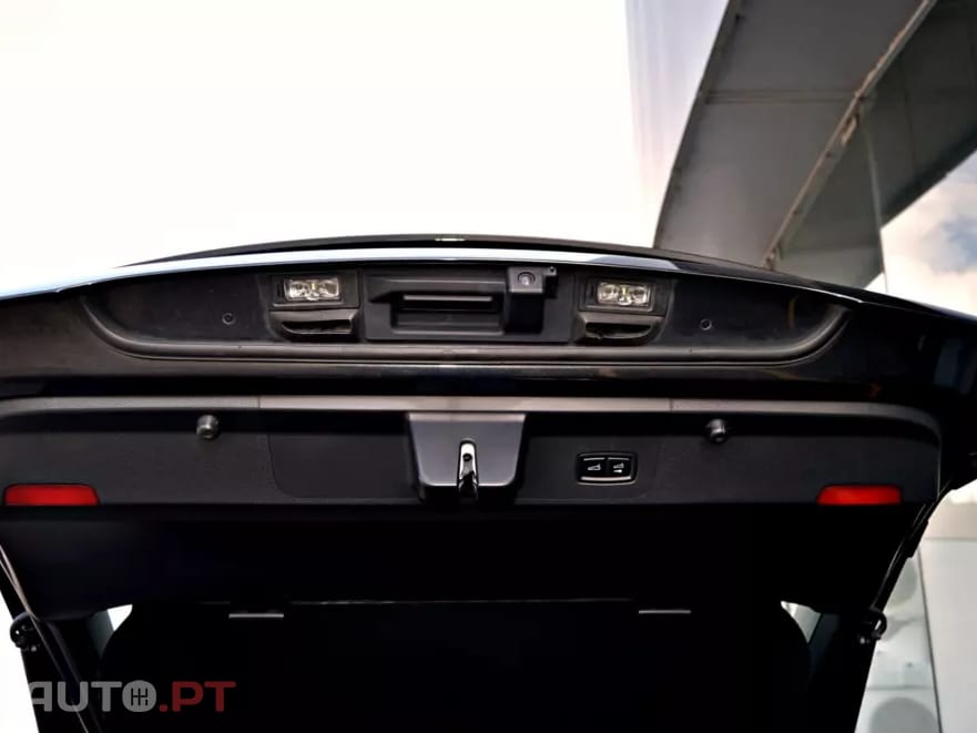 Porsche Panamera 4 E-Hybrid