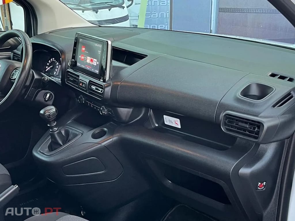 Fiat Doblo 5 LUGARES LONGA
