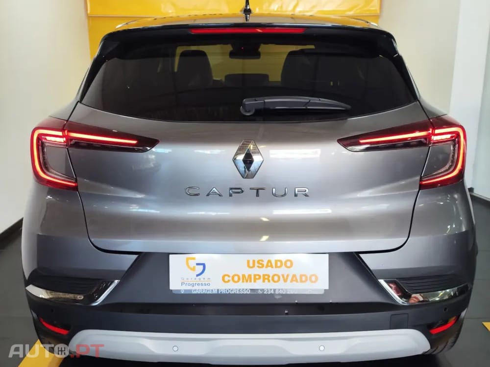 Renault Captur 1.0 TCe Techno Bi-Fuel