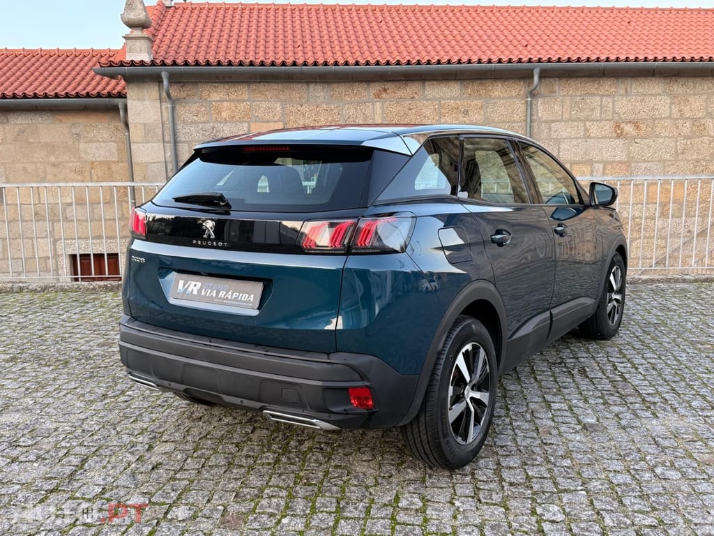 Peugeot 3008 1.5 BlueHDi Active
