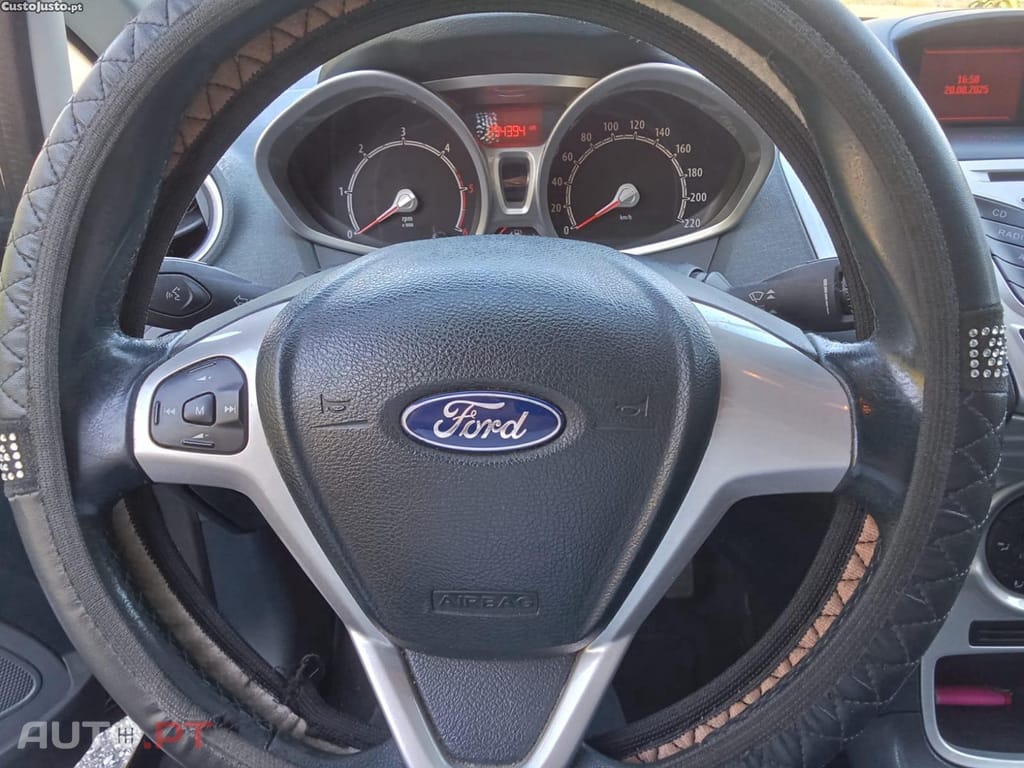 Ford Fiesta Titanium