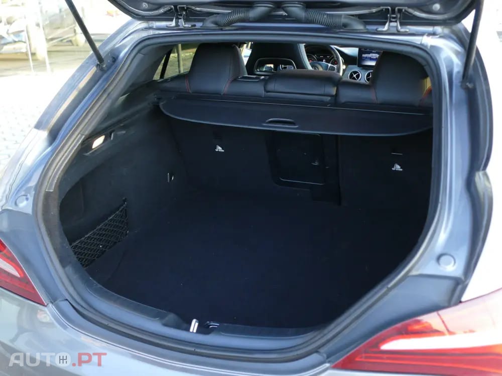 Mercedes-Benz CLA 200 d Shooting Brake AMG Line Aut.