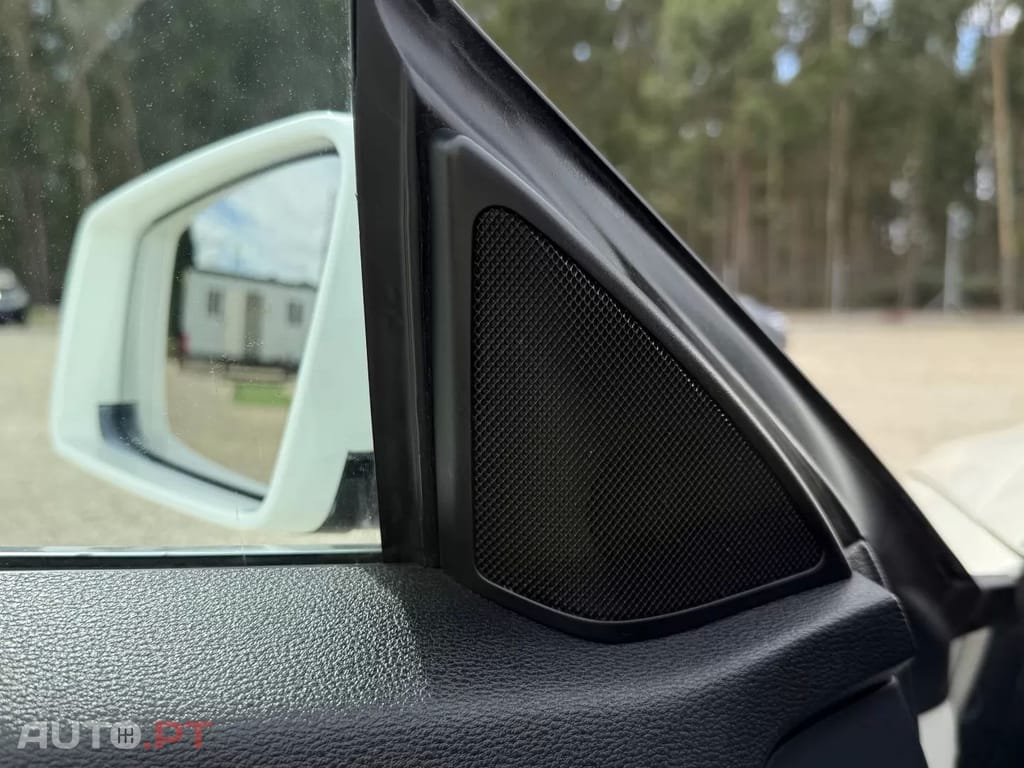 Mercedes-Benz E 250 CDI Avantgarde BlueEfficiency — fotografia 16
