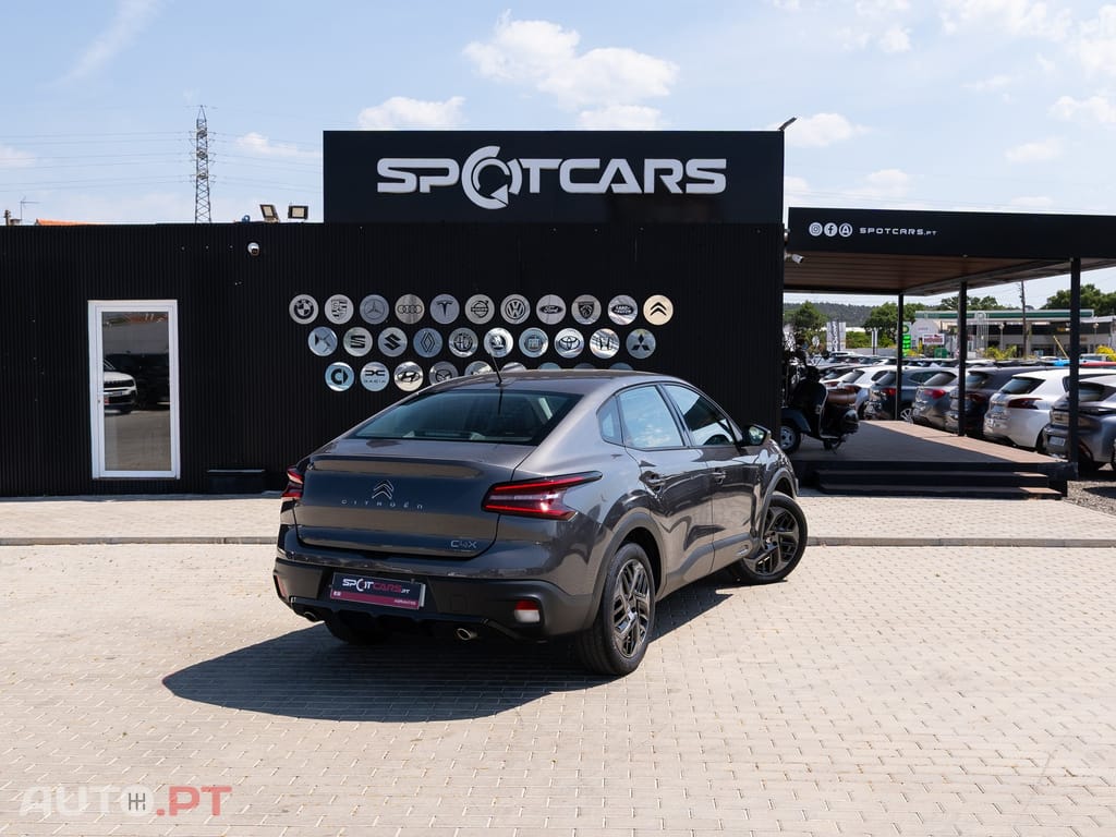 Citroen C4 X 1.2 PureTech Shine EAT8